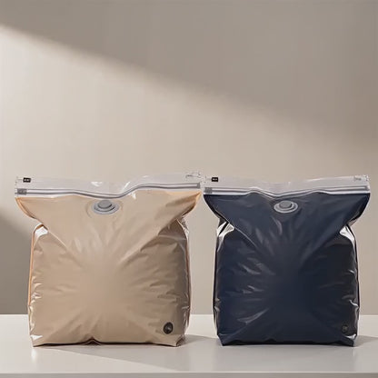 Compressez vos bagages en 30 secondes. Voyagez plus léger, partout.